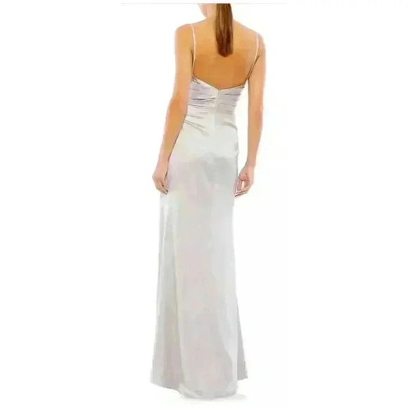 New Mac Duggal Satin Sleeveless Faux Wrap Ruched Gown Platinum Silver Size 2 - Picture 2 of 10
